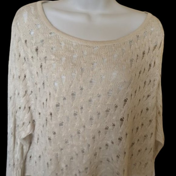 ---  Beige Pointelle Sweater Size Medium - Picture 3 of 6
